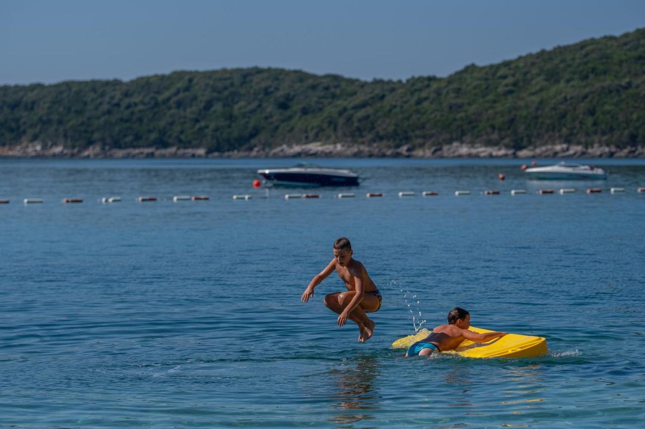 Poseidon The Beach Hotel Μπούντβα Εξωτερικό φωτογραφία