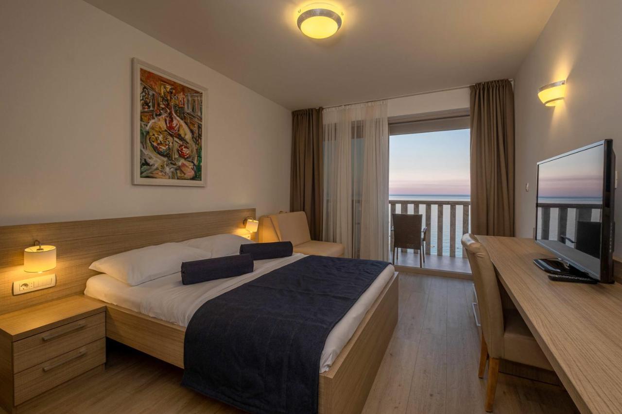 Poseidon The Beach Hotel Μπούντβα Εξωτερικό φωτογραφία